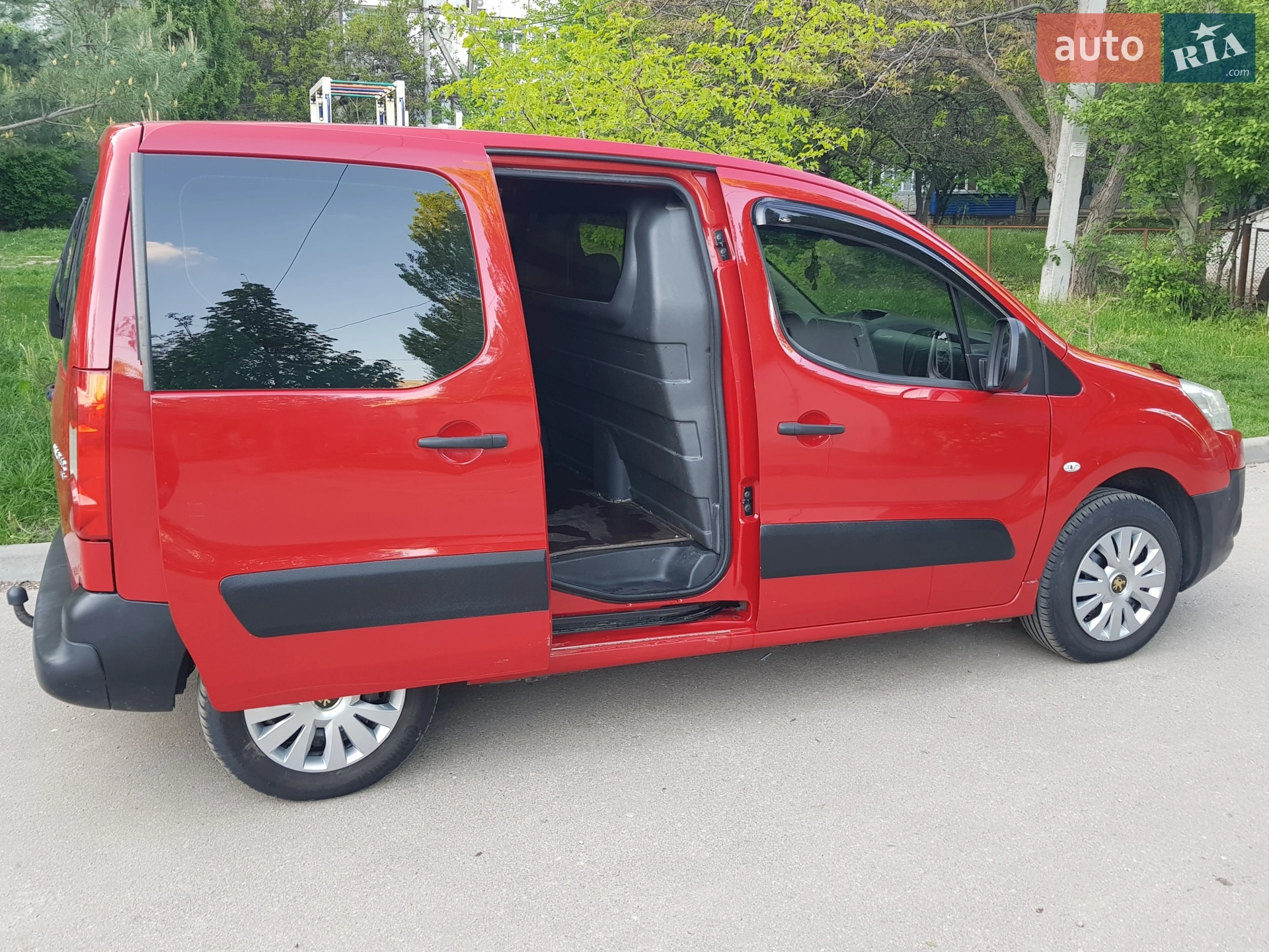 2011 Peugeot Partner - мініатюра 13