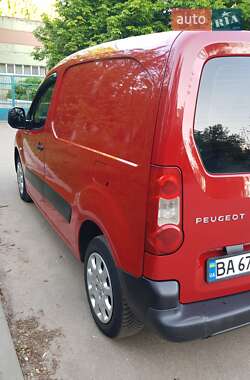 Минивэн Peugeot Partner 2011 в 