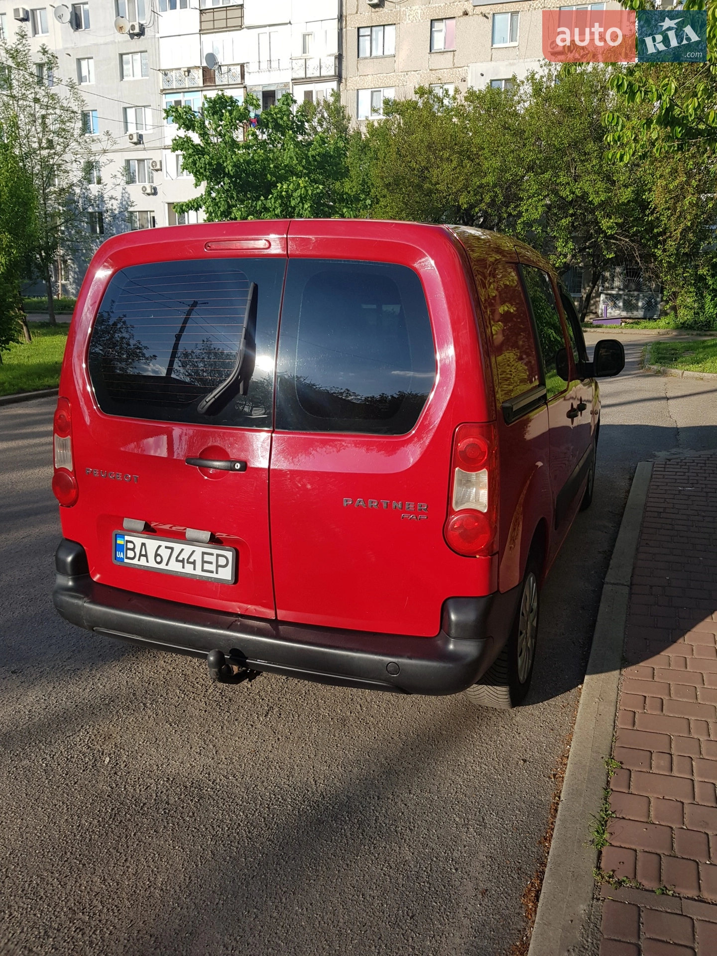 2011 Peugeot Partner - мініатюра 10