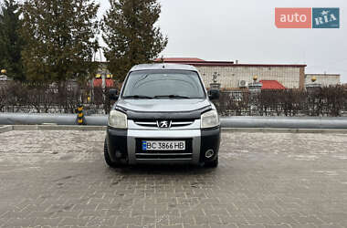 Мінівен Peugeot Partner 2007 в Новояворівську