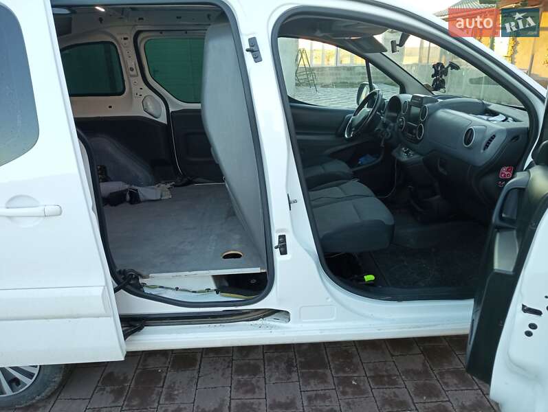 Вантажний фургон Peugeot Partner 2017 в Тернополі фото 2 Вантажний фургон Peugeot Partner 2017 в Тернополі