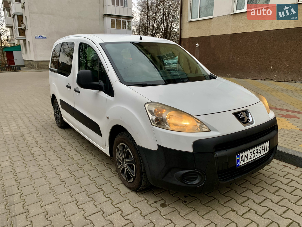 2010 Peugeot Partner - мініатюра 8
