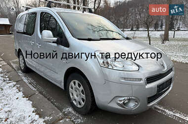 Грузовой фургон Peugeot Partner 2013 в Киеве