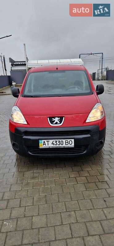 Минивэн Peugeot Partner 2011 в Ивано-Франковске