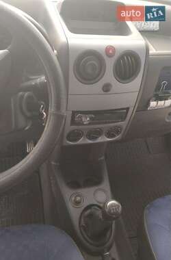 Грузовой фургон Peugeot Partner 2010 в 