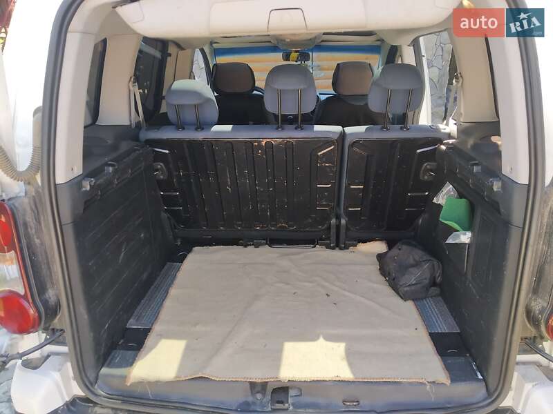 Мінівен Peugeot Partner 2012 в Яремчі фото 9 Мінівен Peugeot Partner 2012 в Яремчі