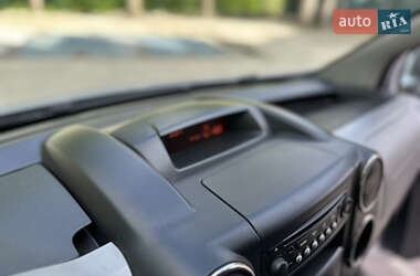 Мінівен Peugeot Partner 2013 в 