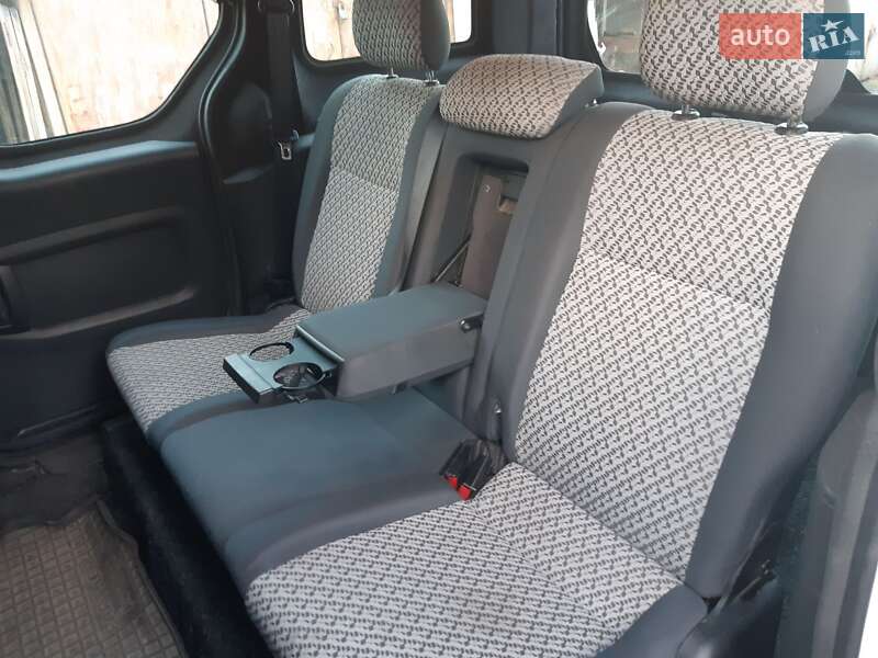 Мінівен Peugeot Partner 2009 в Києві