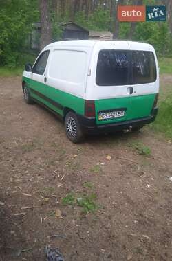 Грузовой фургон Peugeot Partner 2003 в 