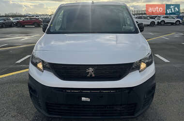 Минивэн Peugeot Partner 2024 в 