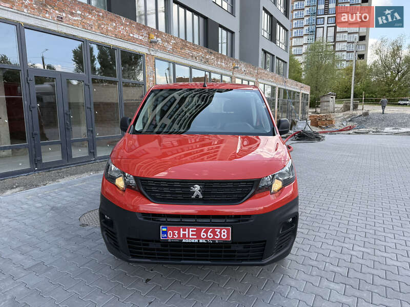 Минивэн Peugeot Partner 2020 в 