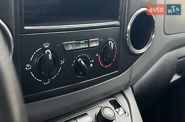 Минивэн Peugeot Partner 2011 в 