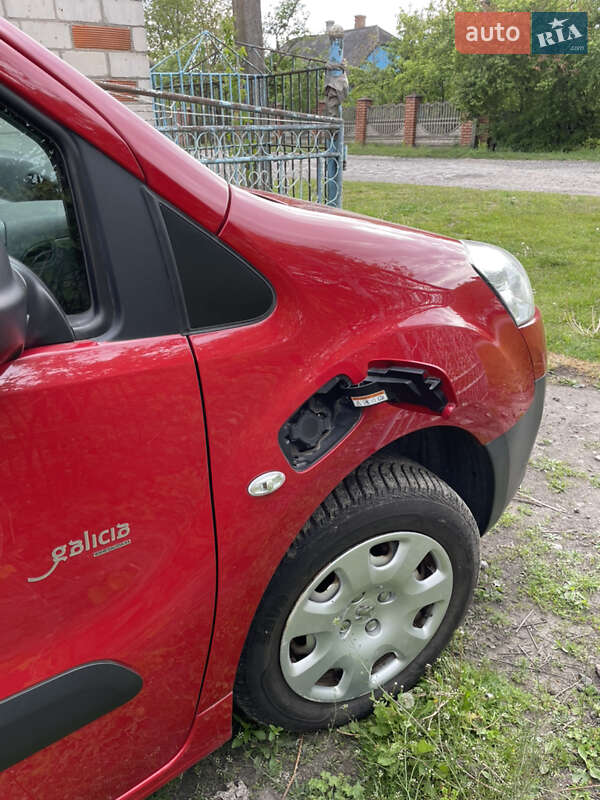 Вантажний фургон Peugeot Partner 2013 в Володимирі фото 28 Вантажний фургон Peugeot Partner 2013 в Володимирі