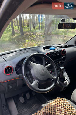 Вантажний фургон Peugeot Partner 2009 в 