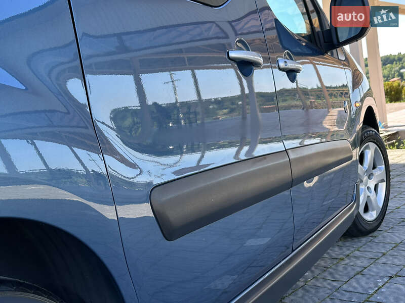 Минивэн Peugeot Partner 2011 в Дрогобыче