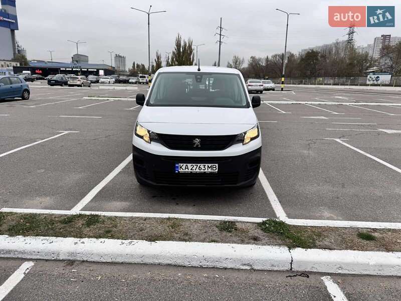 Минивэн Peugeot Partner 2023 в Киеве