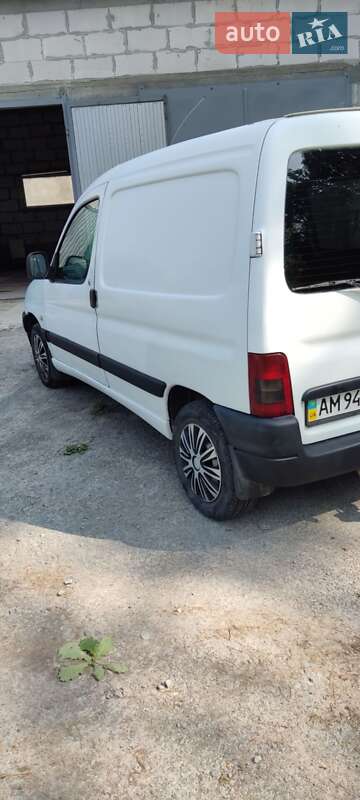 Грузовой фургон Peugeot Partner 2001 в Звягеле