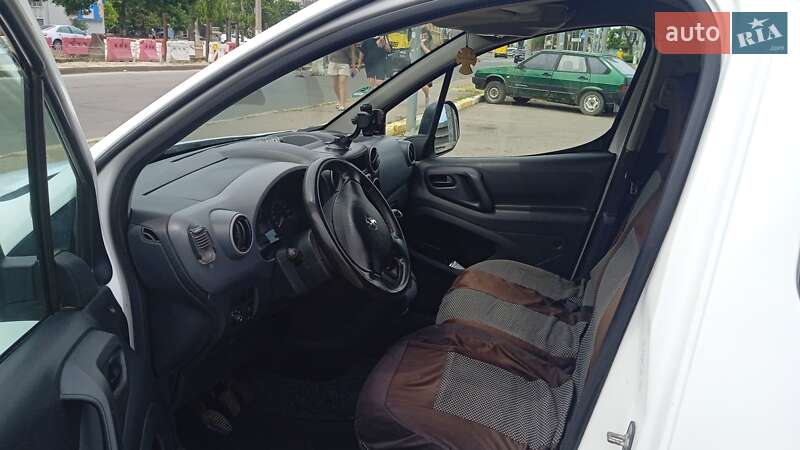 Минивэн Peugeot Partner 2011 в Николаеве фото 8 Минивэн Peugeot Partner 2011 в Николаеве