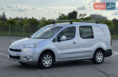 Грузовой фургон Peugeot Partner 2013 в Киеве