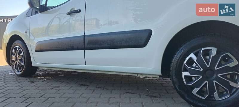 Минивэн Peugeot Partner 2009 в Львове фото 6 Минивэн Peugeot Partner 2009 в Львове