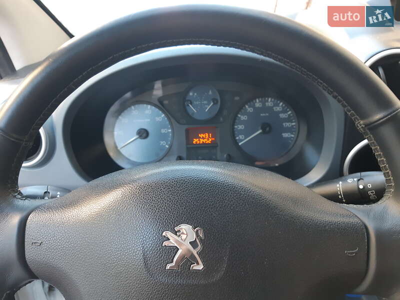 Мінівен Peugeot Partner 2014 в Борщеві