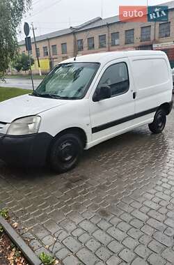 Грузовой фургон Peugeot Partner 2011 в 