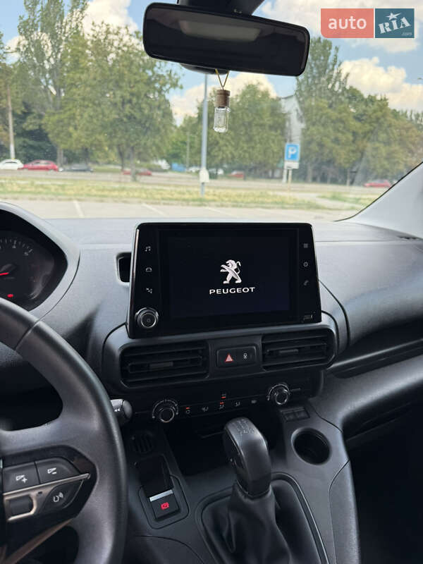 Вантажний фургон Peugeot Partner 2020 в Запоріжжі