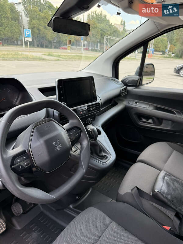 Вантажний фургон Peugeot Partner 2020 в Запоріжжі