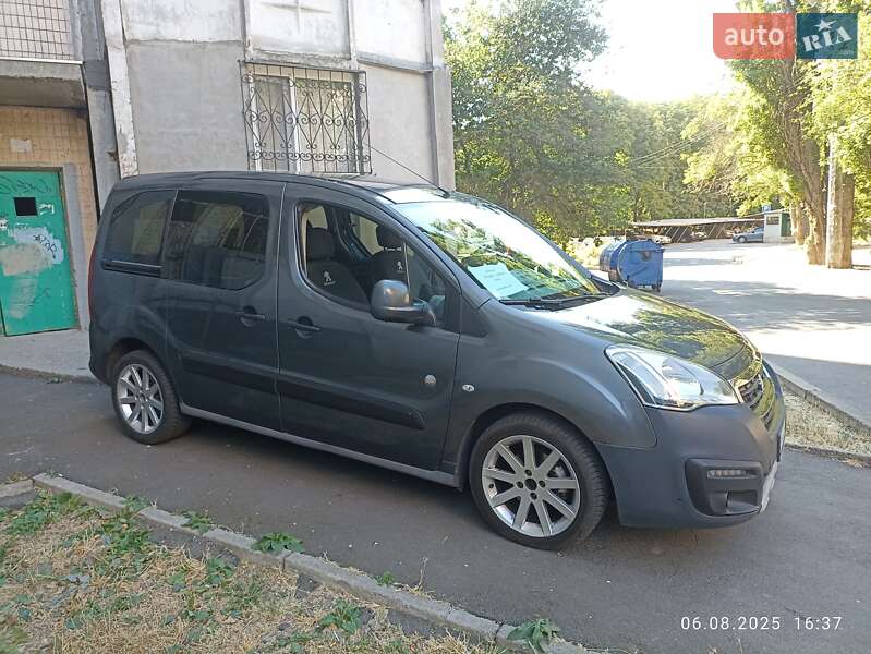 Мінівен Peugeot Partner 2015 в Одесі