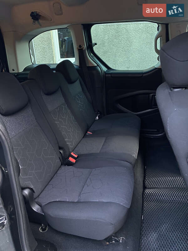 Мінівен Peugeot Partner 2018 в Житомирі