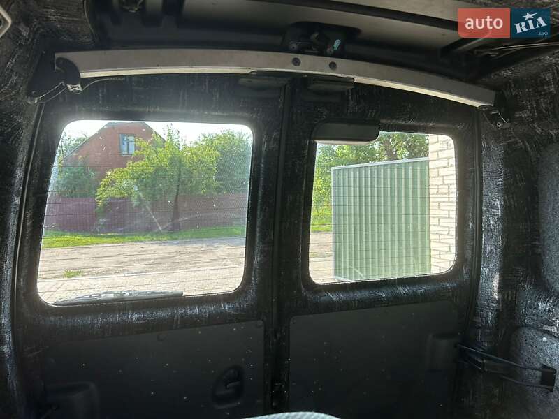 Минивэн Peugeot Partner 2005 в Нововолынске