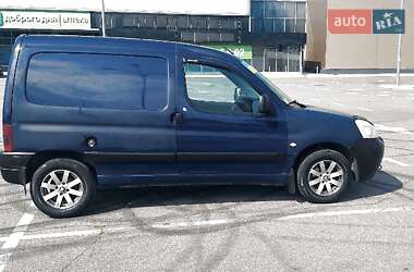 Вантажний фургон Peugeot Partner 2003 в Києві