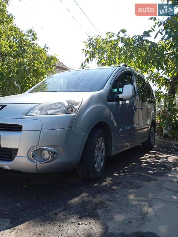 Минивэн Peugeot Partner 2009 в Килии фото 11 Минивэн Peugeot Partner 2009 в Килии