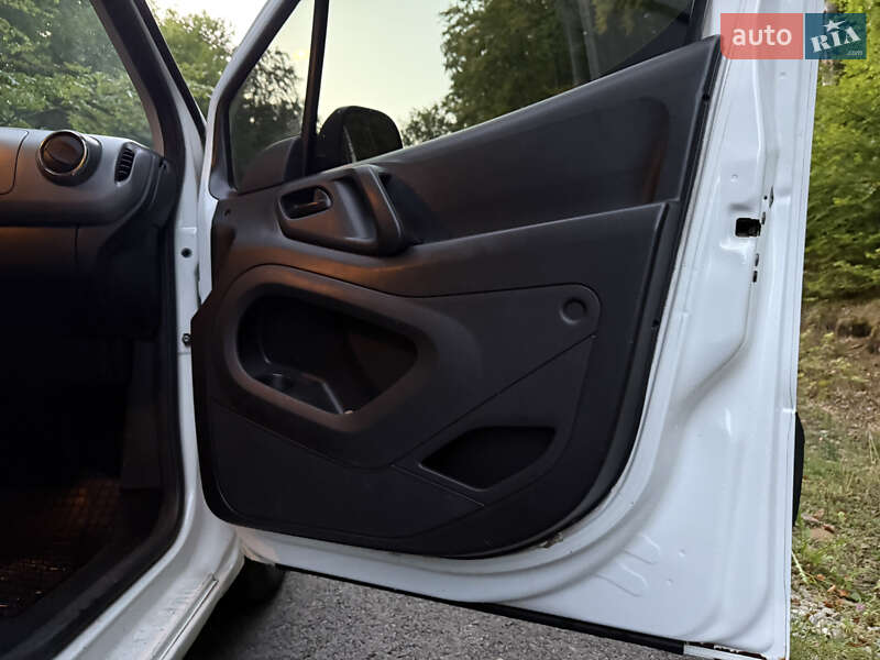 Минивэн Peugeot Partner 2012 в Ивано-Франковске