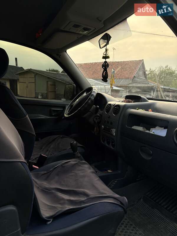 Минивэн Peugeot Partner 2006 в Самборе