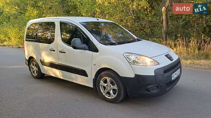 Мінівен Peugeot Partner 2009 в Дніпрі