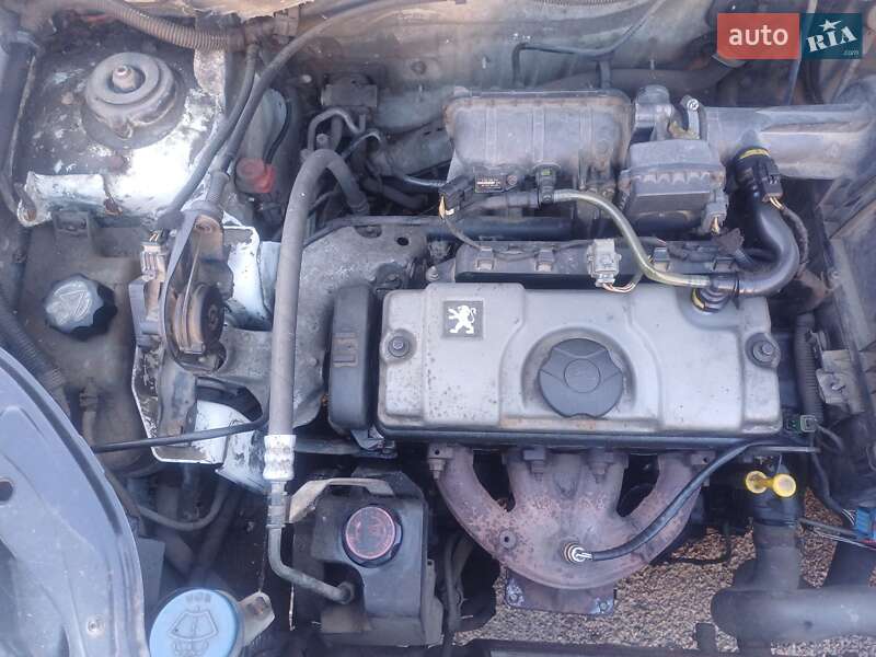 Мінівен Peugeot Partner 2005 в Львові фото 19 Мінівен Peugeot Partner 2005 в Львові