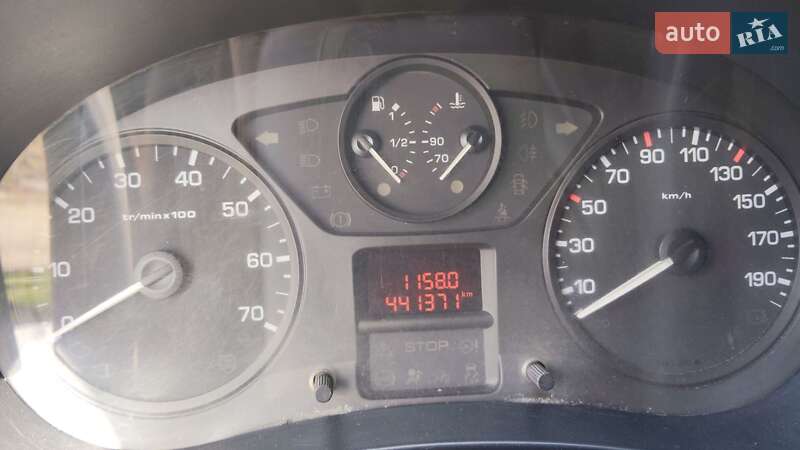 Грузовой фургон Peugeot Partner 2012 в Житомире фото 6 Грузовой фургон Peugeot Partner 2012 в Житомире