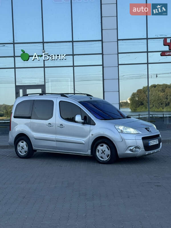 Минивэн Peugeot Partner 2010 в Хмельницком