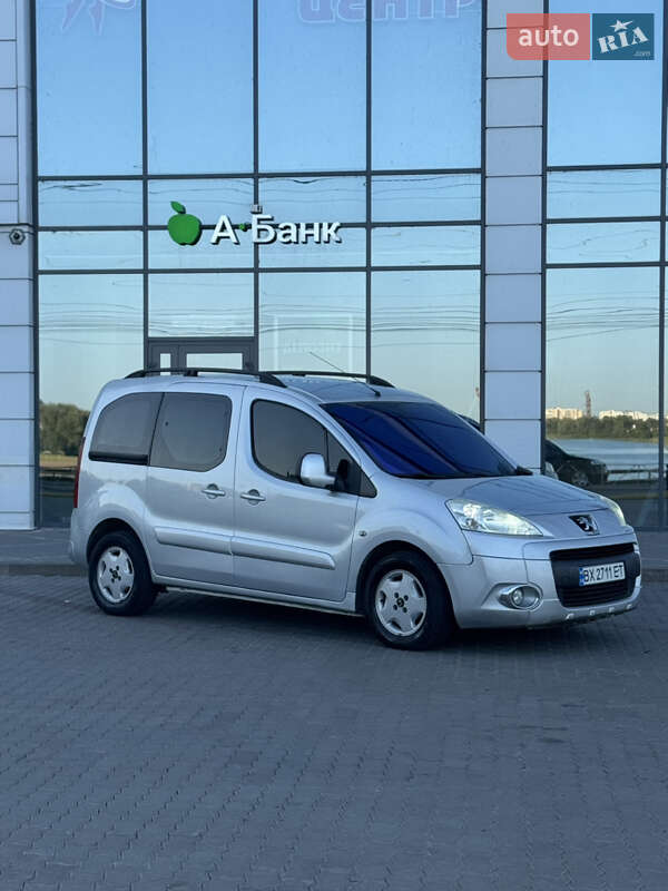 Минивэн Peugeot Partner 2010 в Хмельницком