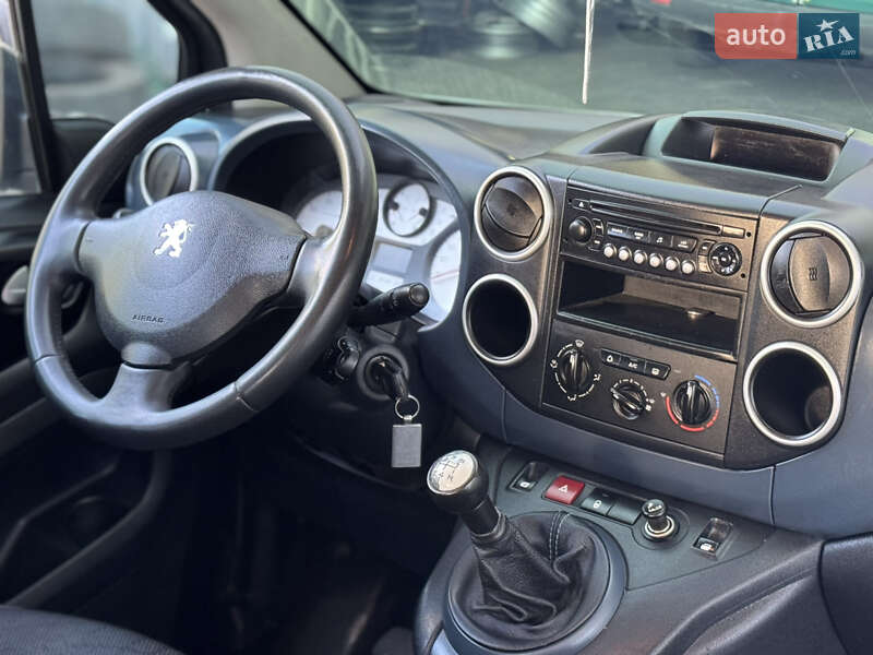 Минивэн Peugeot Partner 2010 в Хмельницком