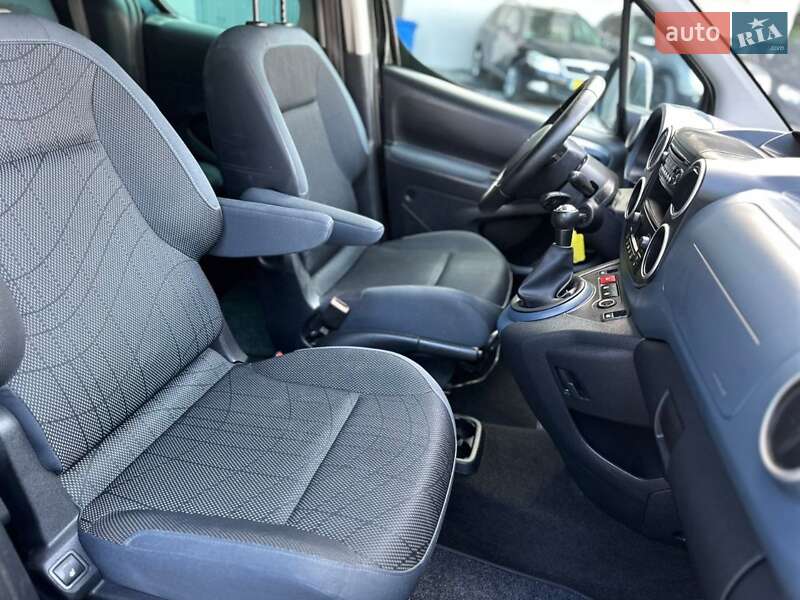 Минивэн Peugeot Partner 2011 в Ивано-Франковске