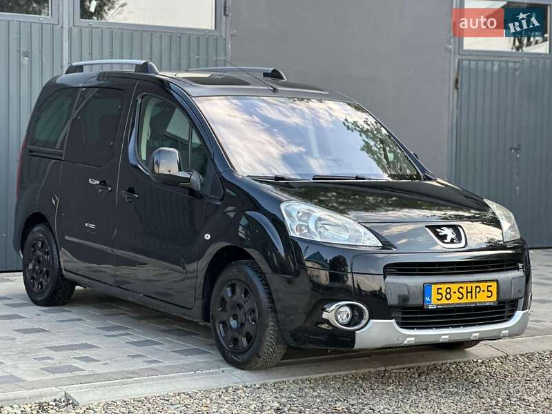 Минивэн Peugeot Partner 2011 в Ивано-Франковске