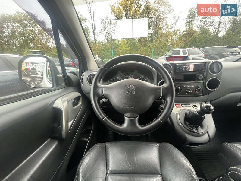 Мінівен Peugeot Partner 2010 в Коломиї