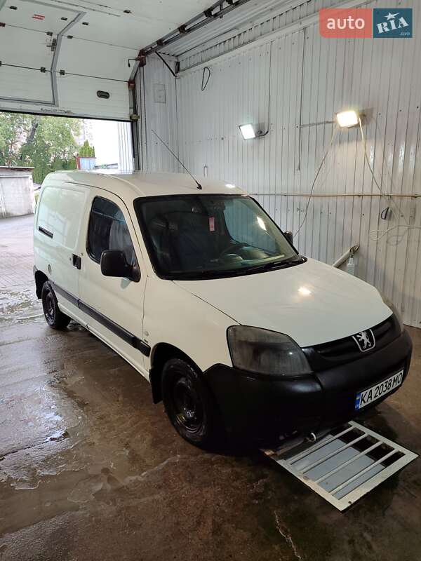 Вантажний фургон Peugeot Partner 2002 в Києві