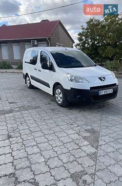 Грузовой фургон Peugeot Partner 2011 в  фото 3 Грузовой фургон Peugeot Partner 2011 в