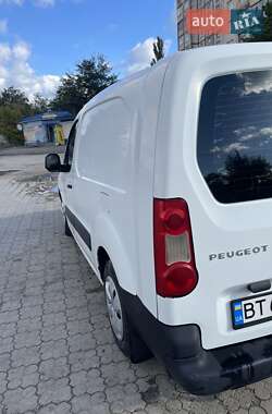 Грузовой фургон Peugeot Partner 2011 в  фото 8 Грузовой фургон Peugeot Partner 2011 в