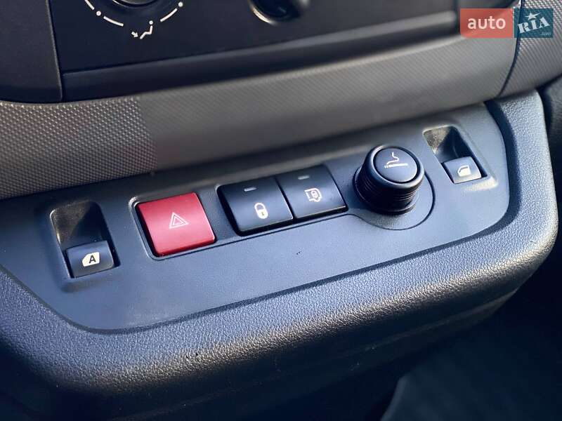 Минивэн Peugeot Partner 2016 в Киеве