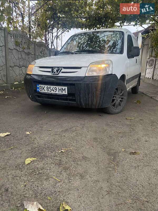 Вантажний фургон Peugeot Partner 2008 в Сарнах фото 8 Вантажний фургон Peugeot Partner 2008 в Сарнах