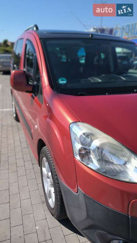 Мінівен Peugeot Partner 2010 в Кропивницькому